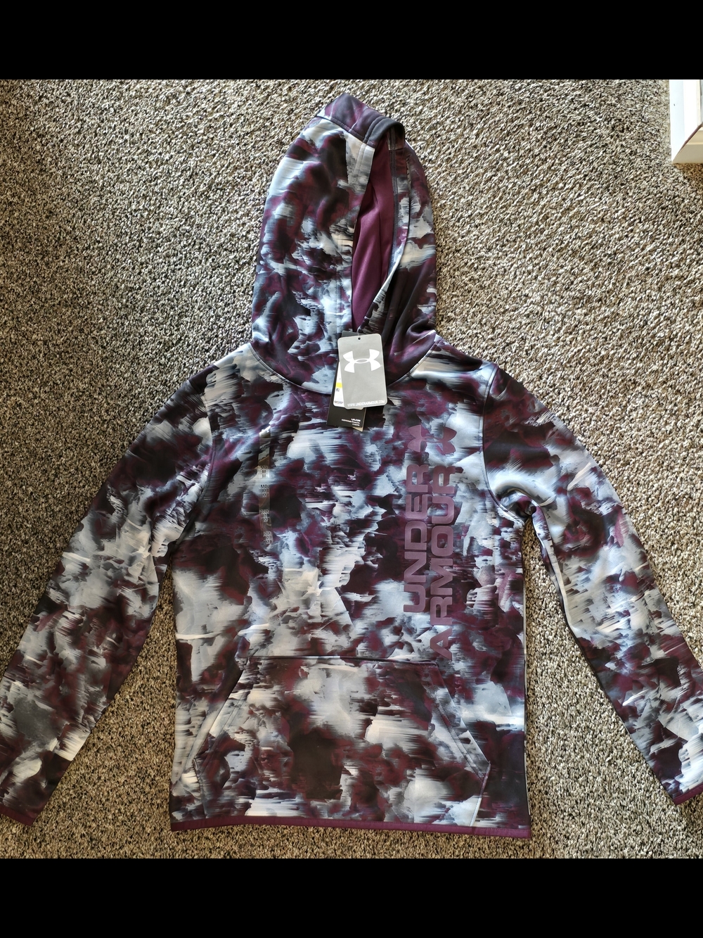Under Armour Youth Med Hoodie Cold Gear Purple Blue Grey Abstract CamoFleece NWT